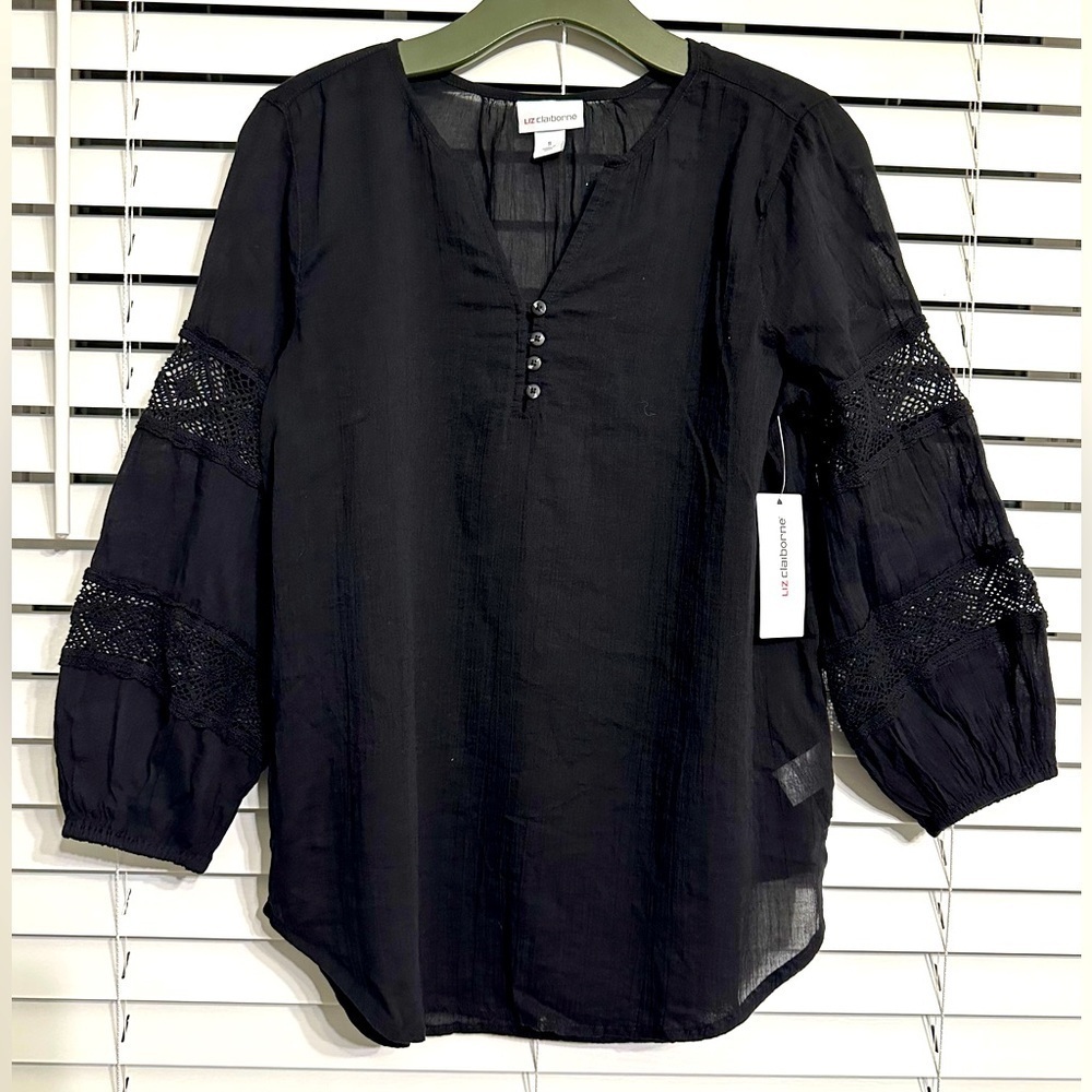 ๐๏ธ NWT Liz Claiborne 100 % Cotton slightly sheer boho top Size small